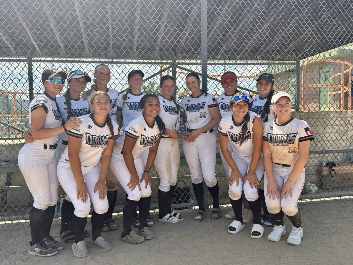 LilaMan32's tweet photo. IDT RUNNERS UP!!🥎⛰️🇺🇸🎆🙌🏼 Lost in international tie breaker 2-1. 
Obviously a little bummed but we had a great week! Did everything I could to help! I’m proud of us!!💪☠️
@coachzack21 @jodydavidson @ashleychastain @rittmanjohn @KatieRepole @Coach_Wigs @clemsoncoachkj @MRhodesSmith @KarenWeekly @Coach_Alameda @TCam_FSUSB @FSU_coachwilson @chelsw20 @UGACoachTony @Syd_finch @UACoachMurphy @lmcmahon7 @ryaniamurri32 @KateMalveaux @rykerzc @CoachMalveaux @Coach2K_OSU @coachcourtOSU @btholl @CoachBrundage @coach_crowell @laurenfoster02 @LLefty18 @boschml @coachmegsmith @c_lyon22 @livforshey @griffj_13 @coachstanton @chandabell2 @coach_Ricketts @texascoachwhite @jjpower19 @softbalamerica @bradyvernon @velocity_cle @ondecksoftball @acordohio @TincherPitching @tagupsoftball