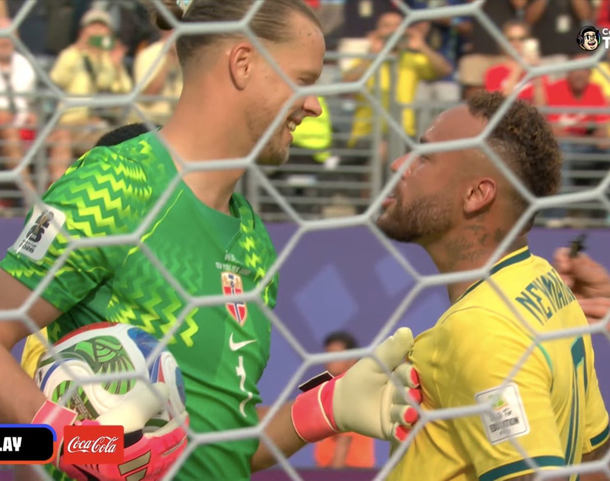 babadeles's tweet photo. Quando é mbappe: Personalidade 🔥

Quando é Neymar: Arrogante 😭 https://t.co/iqpRPadfzM