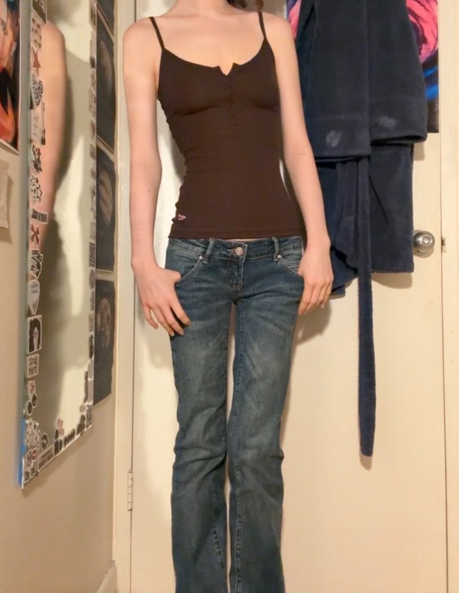 polkadoodledot's tweet photo. i need more excuses to wear these jeans https://t.co/hHhhShqFEb