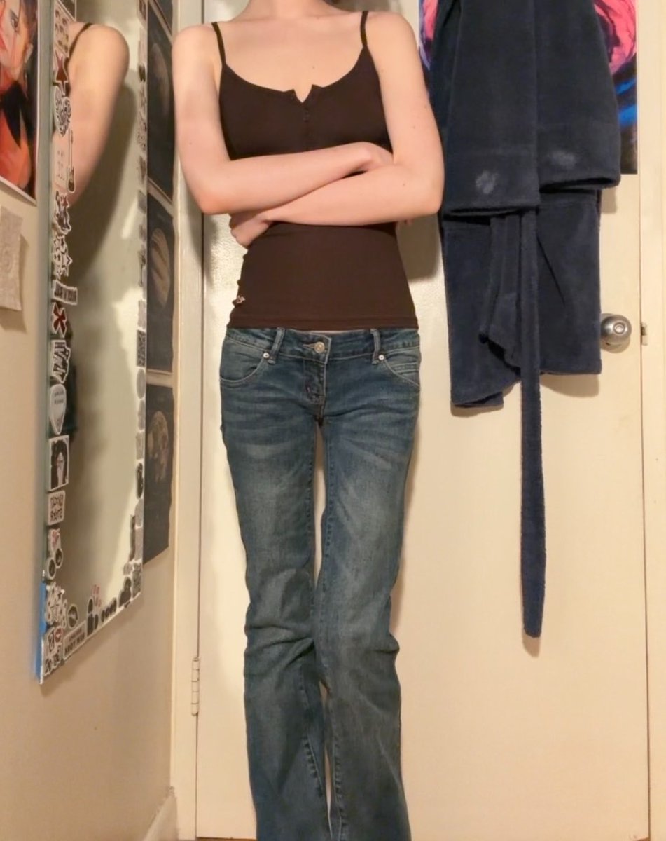 polkadoodledot's tweet photo. i need more excuses to wear these jeans https://t.co/hHhhShqFEb