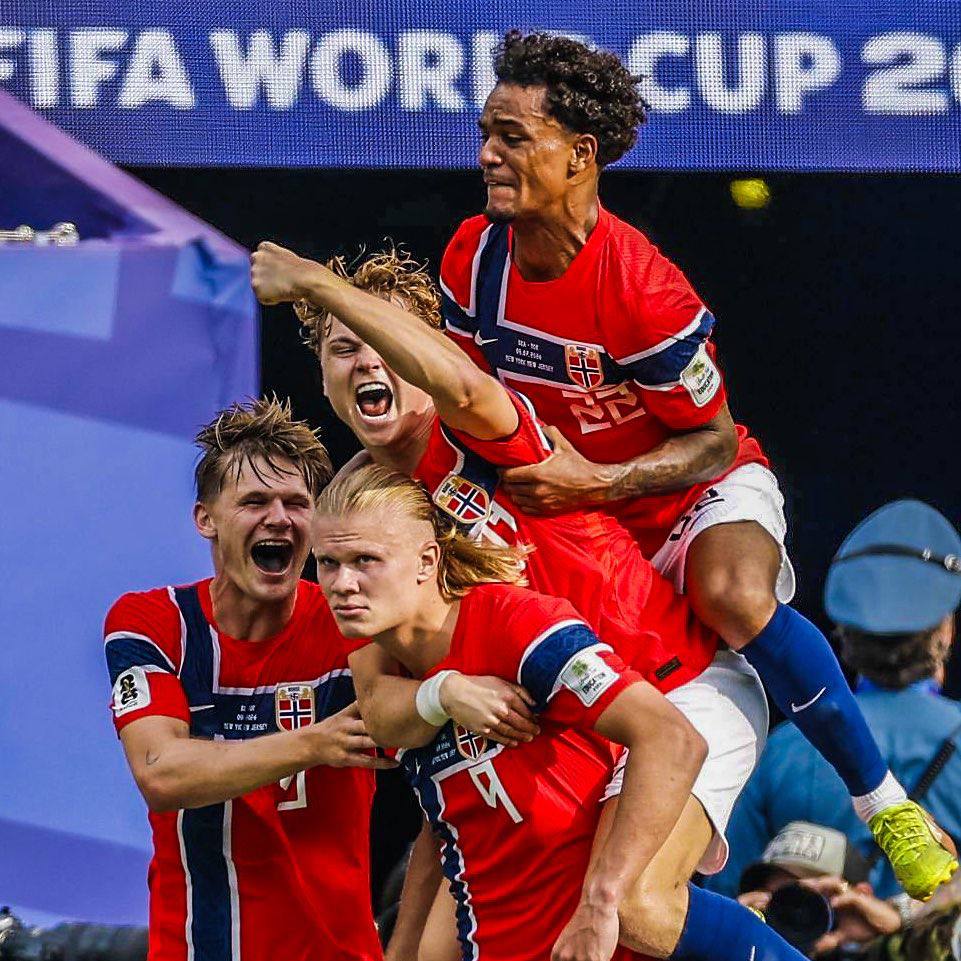 Agabzy8's tweet photo. Erling Haaland has scored in every match at the 2026 World Cup! ⚡️

⚽️⚽️ vs Iraq
⚽️⚽️ vs Senegal
⚽️ vs Ivory Coast
⚽️⚽️ vs Brazil

7 goals in 4 matches 😳 https://t.co/rol0r9DEAW