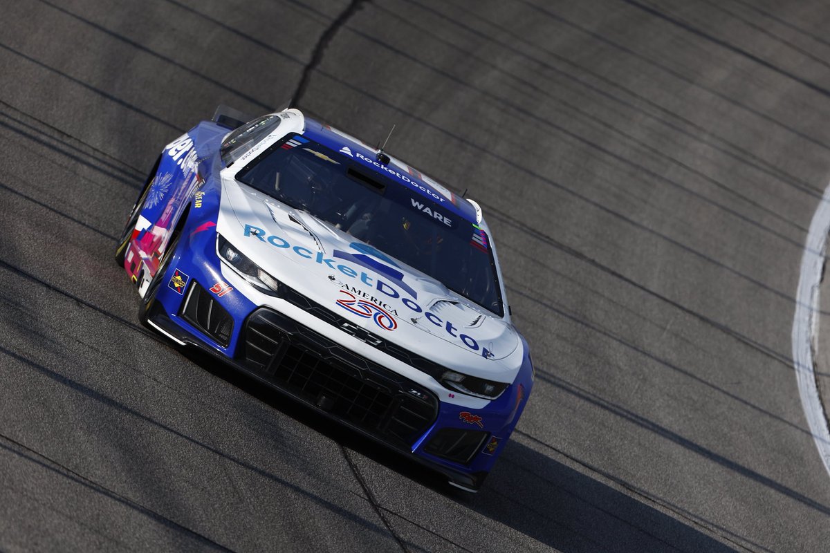 codywarewillwin's tweet photo. GOOOOOD EVENING WARENATION!
Today is a beautiful day in Joliet, IL for the EERO 400. Ware will be starting from 37th today, with https://t.co/gG4kIUGyBk and @rocketdoctor on board with us today.
Lets go racing! #WareItsAt https://t.co/fMvYv2T182