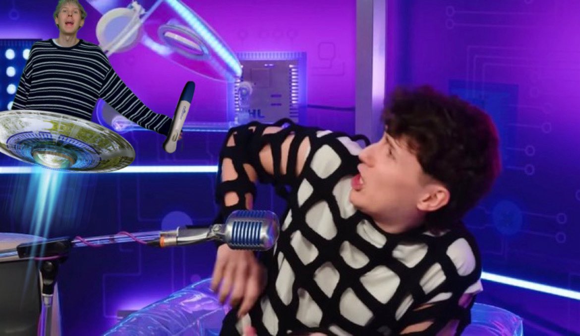 titwigs's tweet photo. Dan and Phil after the hard launch tour is over https://t.co/QGvMoZWfIx