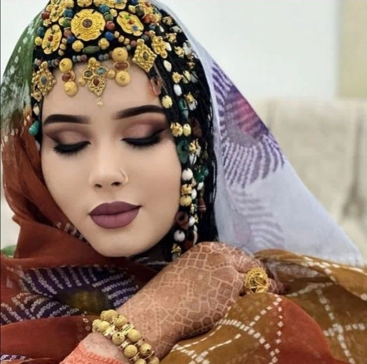 nzh_mem's tweet photo. Les yeux d’une Mauritanienne sont remplis de douceur et de caractère. 🌹 https://t.co/gLjpXnV3pz