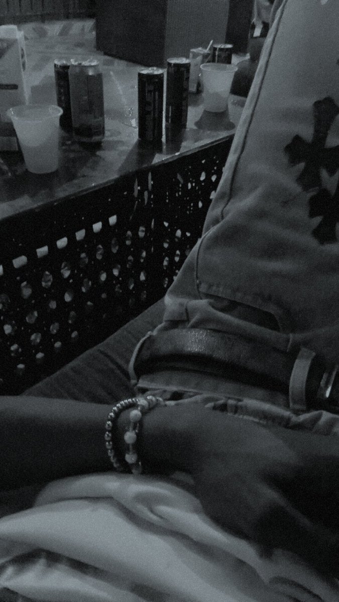 ₩$🌚🥤 tweet media