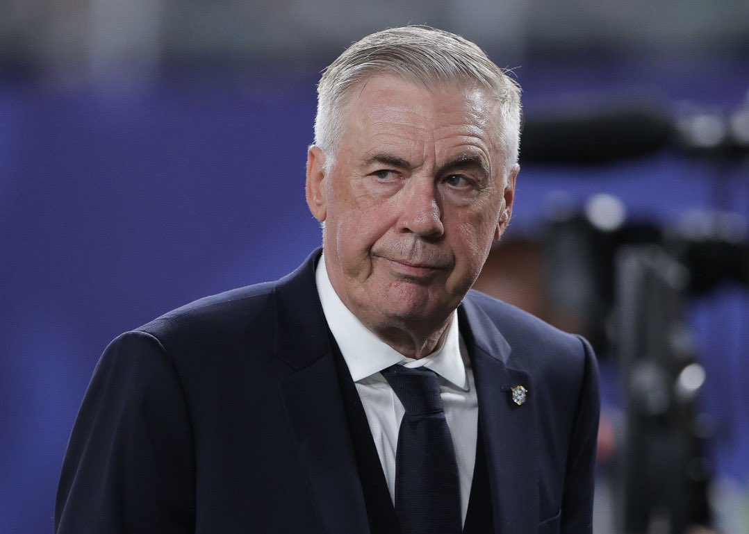 Mich_C_N's tweet photo. I don’t blame the players, cuz who doesn’t want to be called up, or accept it? Or will any question the call? No!

So it’s, showing like everyone said it earlier. Check #France #Portugal #Argentina where the elders ar but the young plays and they support &amp; come in when necessary. https://t.co/2FKIKyan7c