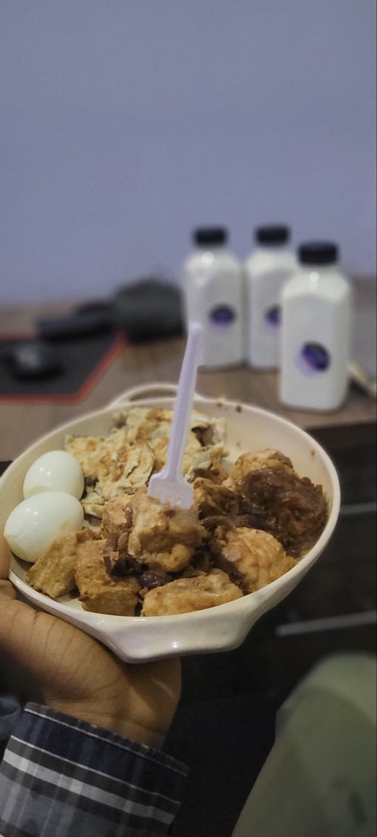 ahlusadfura's tweet photo. Customer cam 😅

Ga Awara ga fura. https://t.co/ZbkljEcCpN