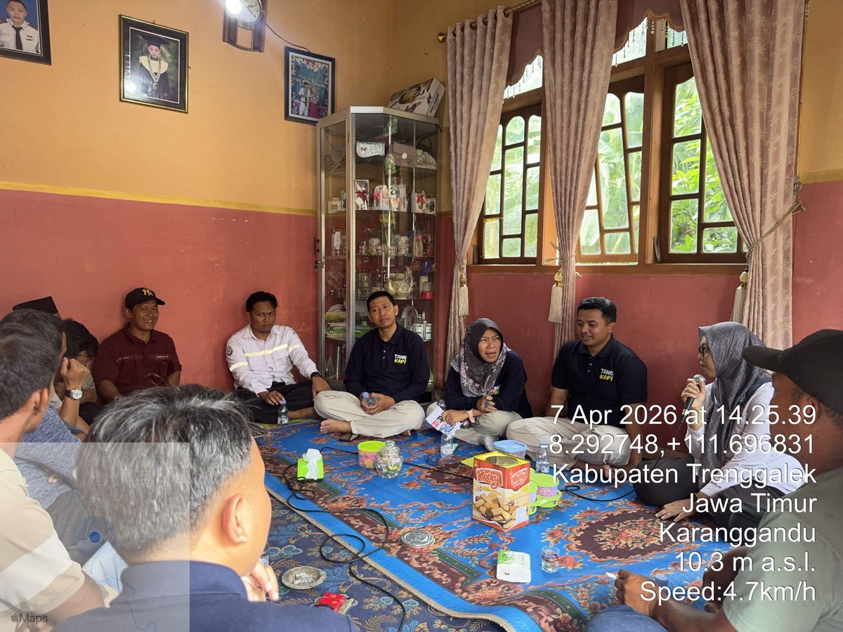 dwi_ispah's tweet photo. Latepost, pembinaan bersama kub putra persada dan dilanjutkan aksi nyata bersih pantai cengkrong desa karanggandu https://t.co/EE0ZtMMCqp