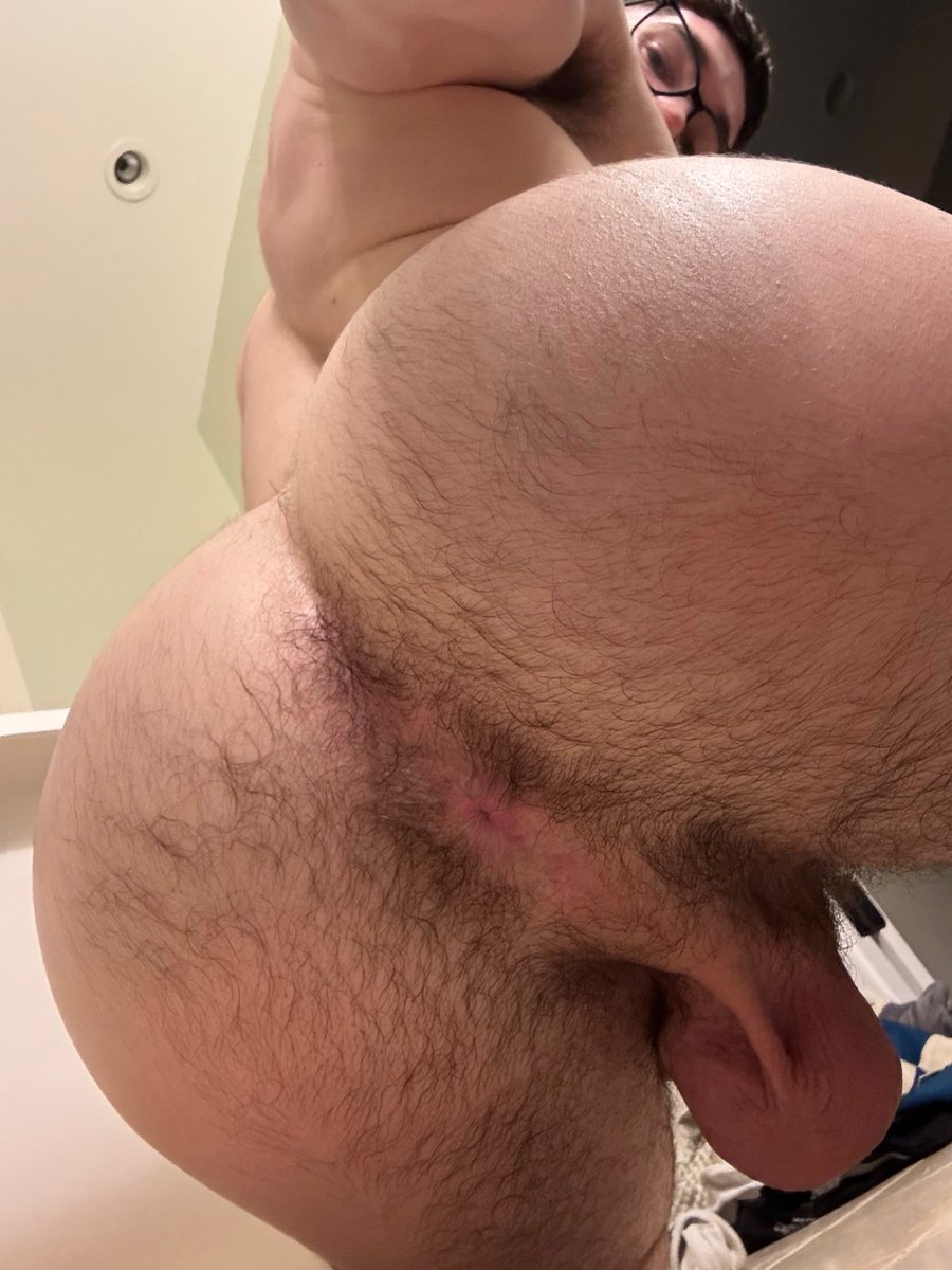 FarmerB28's tweet photo. You letting me sit on your face like this 😏? #gay #men #ass #hole #hairy #bubblebutt #onlyfans https://t.co/9wybXe3k8a