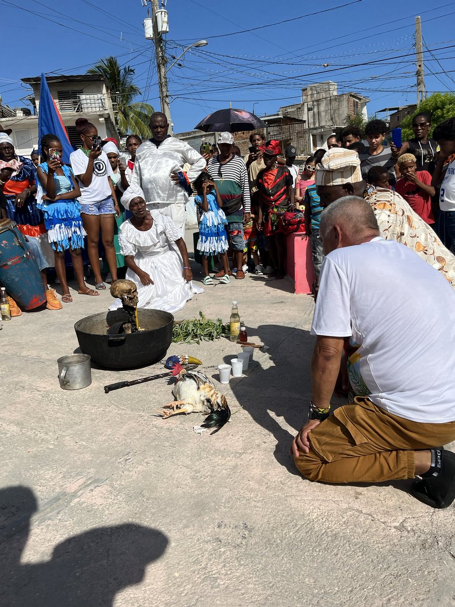 lorente_pavia's tweet photo. La tradicional Quema del Diablo en el Festival del Caribe 2026 volvió a regalar uno de sus momentos más simbólicos y esperados. #FestivaldelCaribe #SantiagoDeCuba https://t.co/ArDKEsqPfR