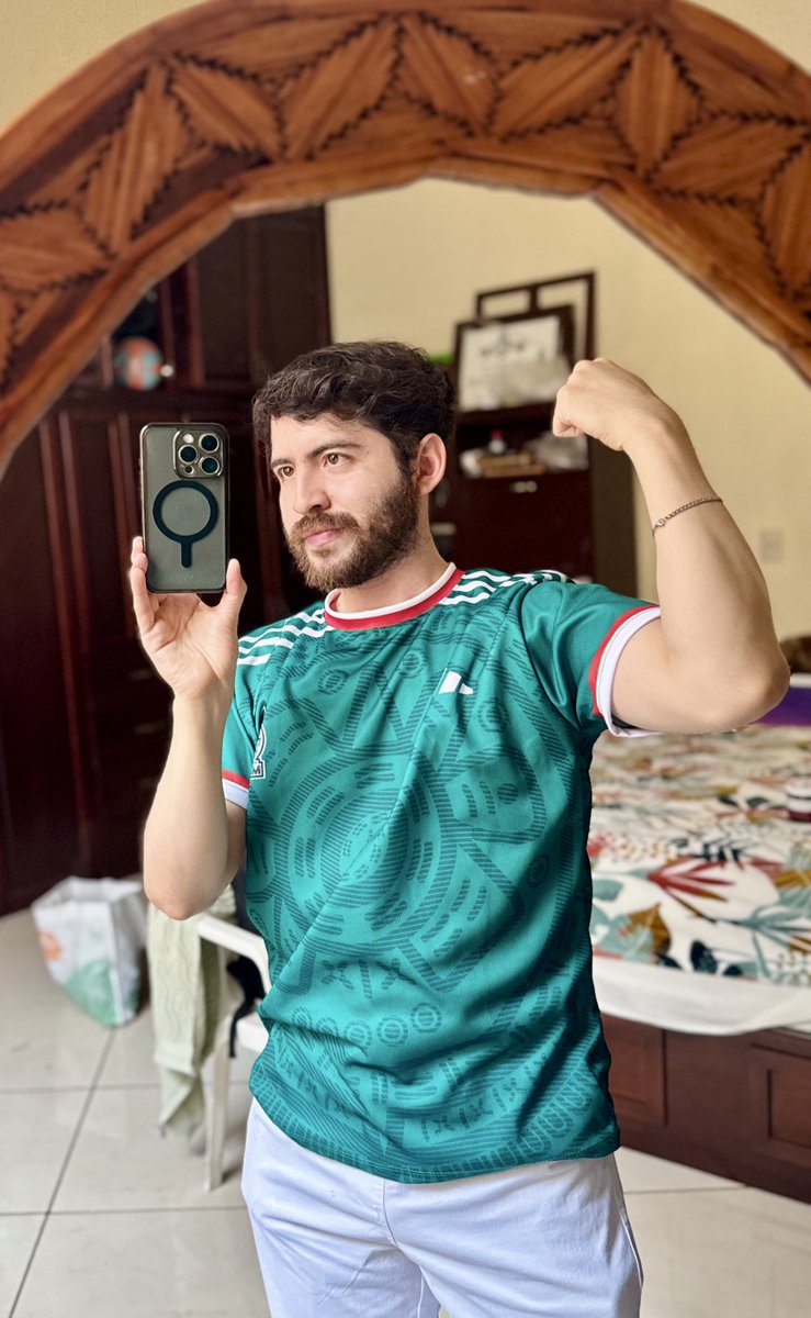 HiHumber's tweet photo. Vamossss México ! 🇲🇽🇲🇽🇲🇽 https://t.co/GVOKa2ufth