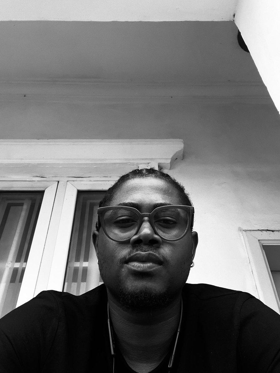 DwinTheStoic's tweet photo. bespectacled dad 🧡 https://t.co/VsI3S1VGAZ