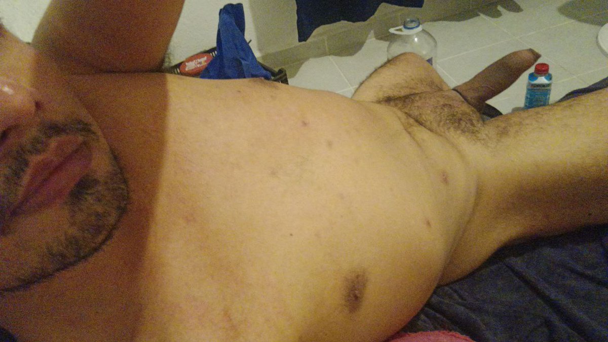 Edgarfaugier's tweet photo. #exhibit #ExhibicionismoPúblico #masturbacion #paja #exhibicionistamexico #HeteroEngañado #morbopúblico #bushdehombre #penespeludos #dick #desnudoenlacalle #hombremasturbandose #pajamañanera https://t.co/fPvObuMoYX