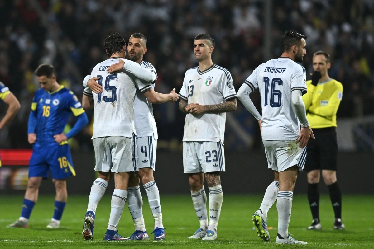 Jaimefmacias's tweet photo. Es la primera vez en la historia de los mundiales que entre las 8 mejores no estarán 🇧🇷 Brasil, 🇩🇪 Alemania ni 🇮🇹 Italia https://t.co/cPMmCvUng7