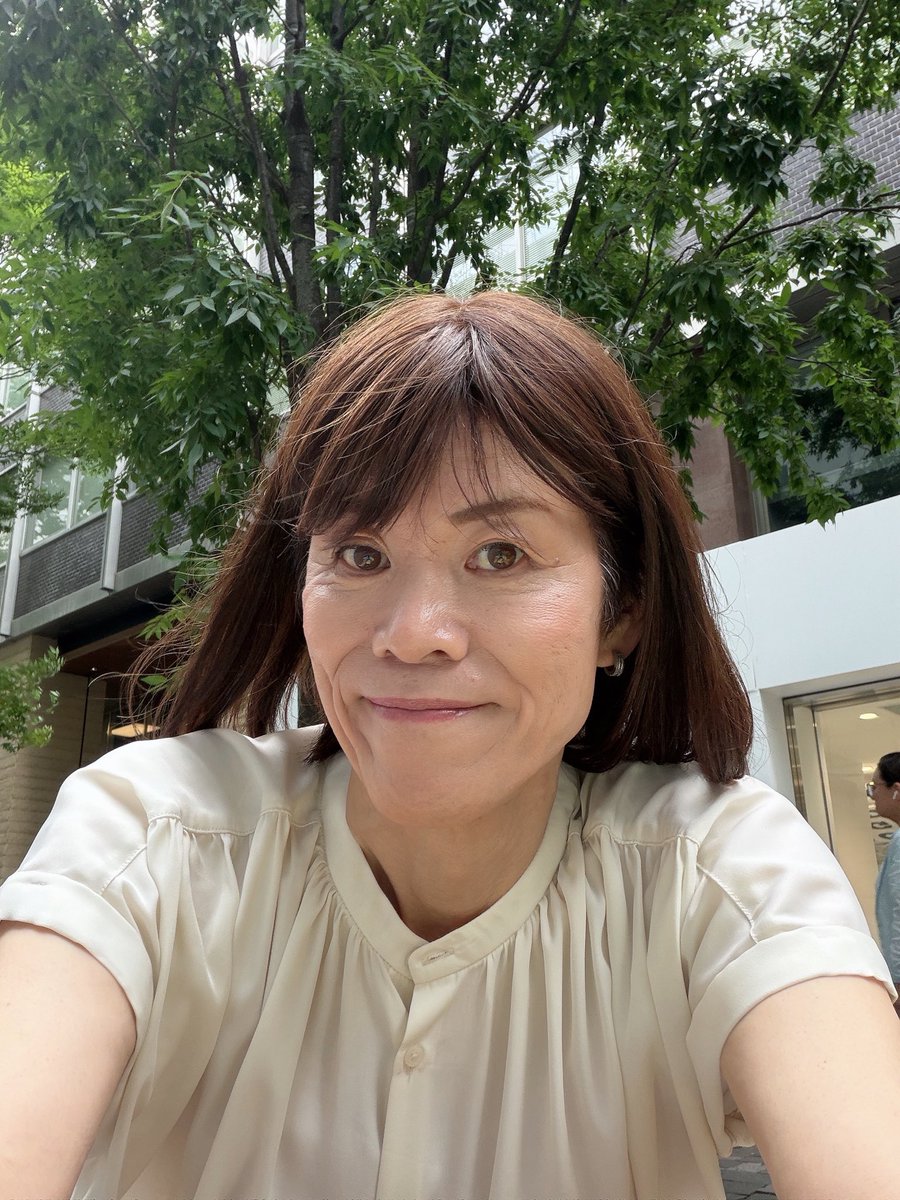 Xo_Ruby5's tweet photo. おはようございます☂️🪷
そろそろ梅雨末期。。かな
ようやく風邪克服しつつあるんですが
鼻と喉がもう少し🤧
今日まで大人しくお家で仕事します
ではではみなさん
行ってらっしゃい💕 https://t.co/PmSc1QJuBn