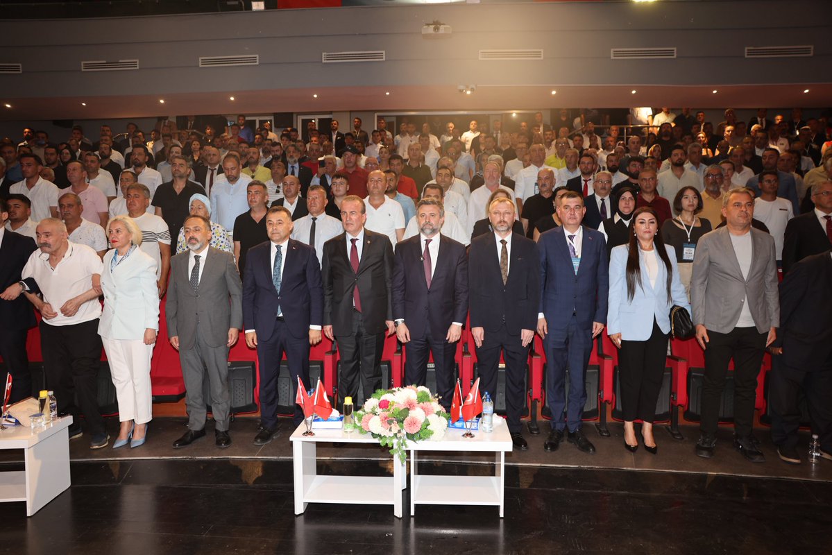 mhpantalyail's tweet photo. Milliyetçi Hareket Partisi Alanya İlçe Başkanlığı Olağan Kongresi’ni dava arkadaşlarımızın ve vatandaşlarımızın katılımları ile gerçekleştirdik.

Liderimiz, Genel Başkanımız Sayın Devlet Bahçeli Beyefendi’nin takdir ve tensipleriyle İlçe Başkan Adayı olan ve İlçe Başkanı seçilen Mustafa Türkdoğan Bey’e ve Yönetim Kurulu Üyeleri’ne başarılar diliyor, kongremizin teşkilatımıza, Alanya ilçemize ve partimize hayırlı olmasını diliyoruz.

#MilliyetçiHareketPartisi #Alanya #Antalya #MHPKongre #SadullahGüneş