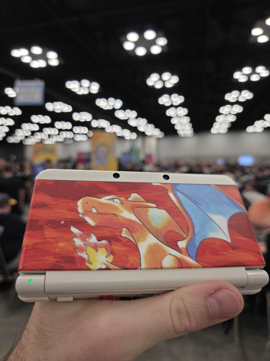 Kwikpanik's tweet photo. @pory_leeks mind if I streetpass in 2026 rq https://t.co/Hh8R4iBRVX