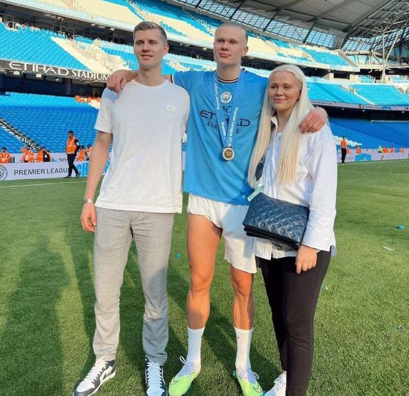 FaikeJstce's tweet photo. #Actually 2:1 4🇳🇴.
Congrats to our #favourite
#Viking born in 🏴,
@ErlingHaaland. https://t.co/09HLjg1OKv