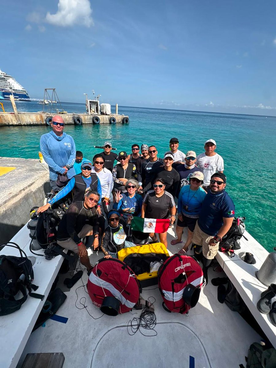 MesoReefDAO's tweet photo. Some contributors from @MesoReefDAO proudly joined local brigade training and the Post-Hurricane Response Committee to master first-response actions and coral reef rescue protocols 🪸✨🌪️

Reefs protect Cozumel's ecosystem and economy, but storms cause severe damage.

Thanks to @MAR_Fund, @FondoMexicano, @semaqroo, @CONANP_mx, Occidental Cozumel, Dr. Dario Gómez Castillo, @casadelmarczm, and all stakeholders for making this training possible! 

Together, we build capacity to ensure Cozumel's reefs thrive, backed by parametric insurance for 2026 response and restoration actions.
💰🛡️🤝

🫂🌊📸: J.C. Hitron, A. Herrera, I. Chávez.