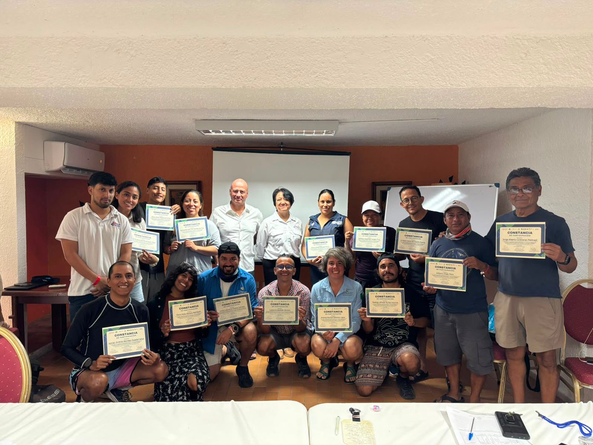 MesoReefDAO's tweet photo. Some contributors from @MesoReefDAO proudly joined local brigade training and the Post-Hurricane Response Committee to master first-response actions and coral reef rescue protocols 🪸✨🌪️

Reefs protect Cozumel's ecosystem and economy, but storms cause severe damage.

Thanks to @MAR_Fund, @FondoMexicano, @semaqroo, @CONANP_mx, Occidental Cozumel, Dr. Dario Gómez Castillo, @casadelmarczm, and all stakeholders for making this training possible! 

Together, we build capacity to ensure Cozumel's reefs thrive, backed by parametric insurance for 2026 response and restoration actions.
💰🛡️🤝

🫂🌊📸: J.C. Hitron, A. Herrera, I. Chávez.
