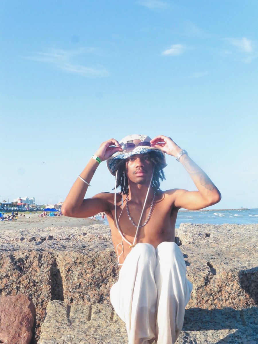 Macx_007's tweet photo. Sunkissed☀️ https://t.co/6RN00KYGLS