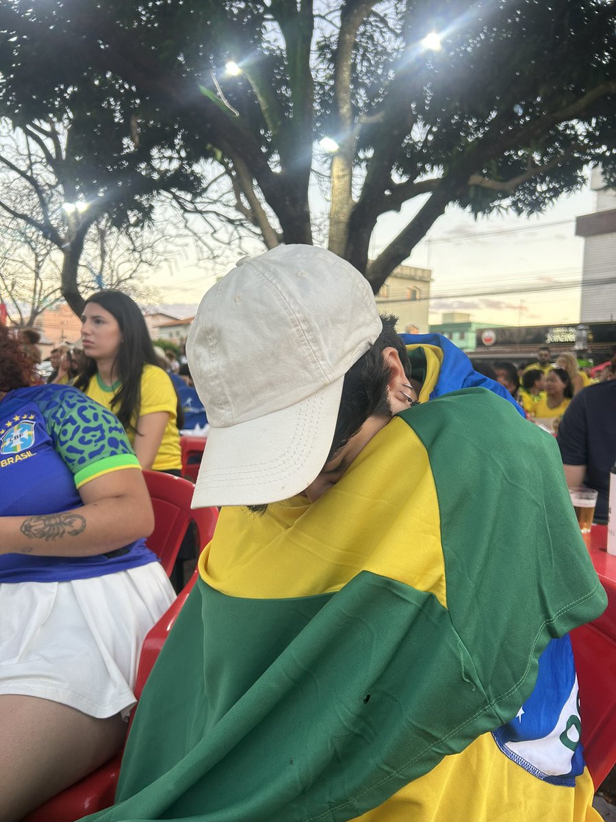 gensssc's tweet photo. vou ter que trabalhar amanhã https://t.co/Wv0o6ISM3I