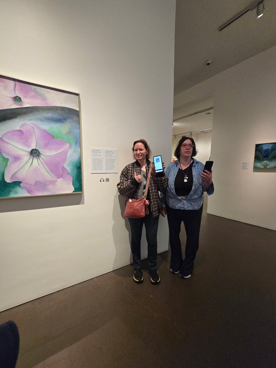 PamelatheActres's tweet photo. At the Georgia O’Keeffe Museum from May #vacation in #santafé #newmexico #trip #georgiaokeeffemuseum  #art #culture https://t.co/3hkFfaF6I8