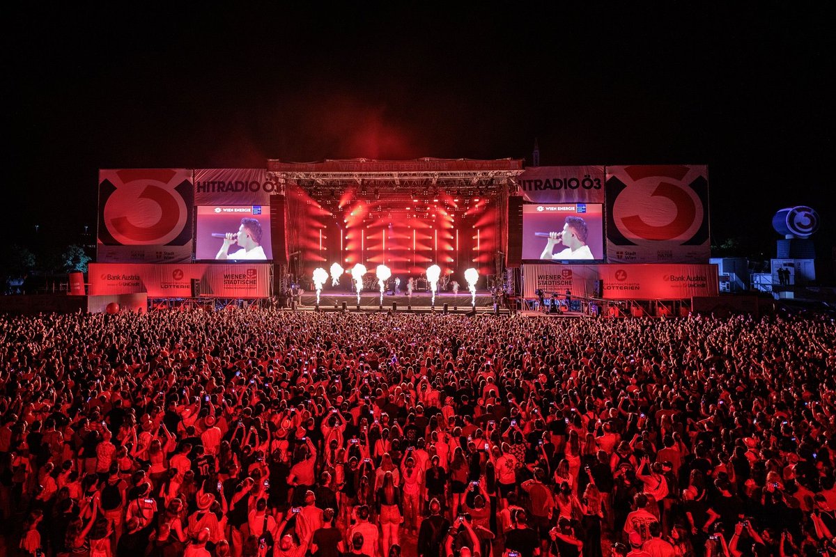 inselfest_wien's tweet photo. Das letzte #PicOfTheDay eines unvergesslichen Wochenendes! 📸🥹
Danke, Wien. Danke, #dif26. Bis zum nächsten Jahr! ❤️🏝️
(c) Alex Müller https://t.co/FzdQZU4hhd