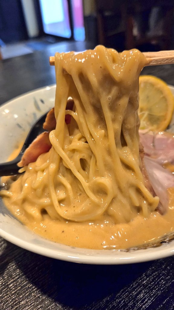 siokininfact's tweet photo. 魚々麺 園

オマール海老の冷やしクリーミーそば
濃厚卵和え玉

シャンプーハットのこいちゃんみたいに「オマール海老のクリームそばー」って声を出したくなる美味さ

和え玉は残汁でつけ麺式が最高新記憶

気持ちE接客と他所で食べれないオンリーワン

滅多に来れないけど遥々来て良かったと思える店 https://t.co/qZvt9vN5Yr