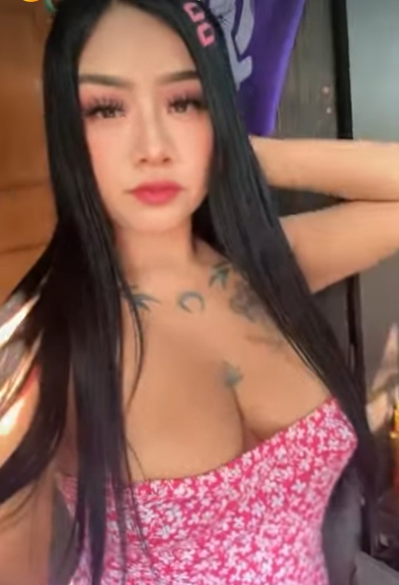 mia4ykb's tweet photo. Domingo de videollamada 🔥🥵 https://t.co/laQXUJiE1F