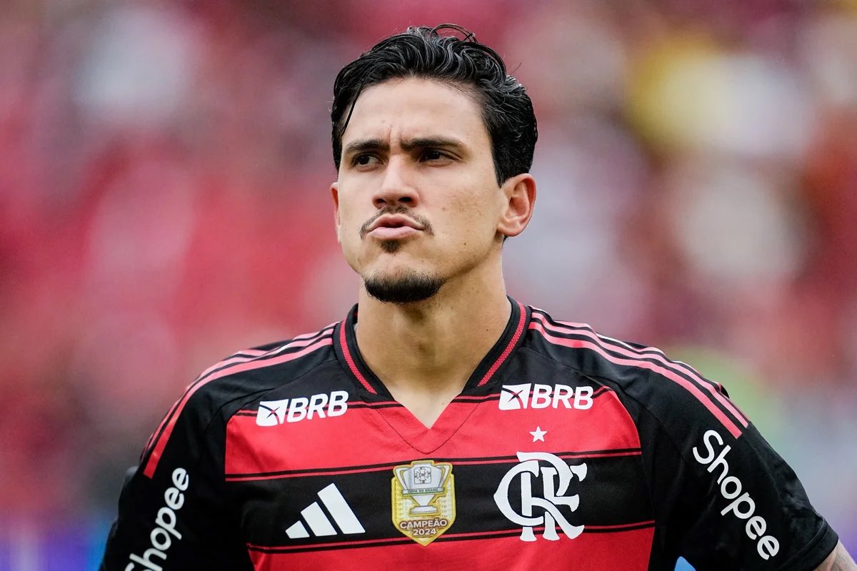 viniesportes's tweet photo. O Brasil precisava de um atacante que não pipocasse na cara do gol mas o Ancelotti deixou ele no Brasil. https://t.co/OcrRmOhFOR