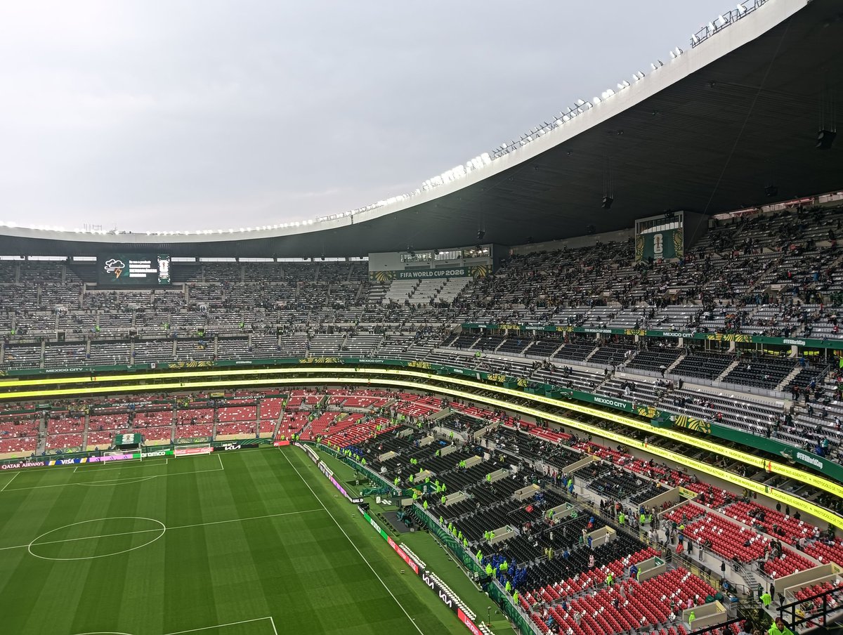 MegaPlatypus's tweet photo. Vamoooooos！！！

Mexico！！！

#サカつくrtw
#FCおなちーず
#worldcup
#MexicoEngland https://t.co/To36y9L0cx