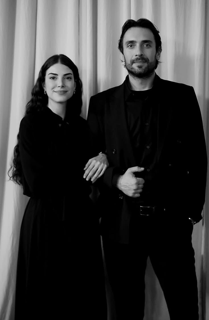 Ay_chicho's tweet photo. الفخامة على شكل صورة ✨
#Esdil
#TaşacakBuDeniz https://t.co/rywXpdbwBr