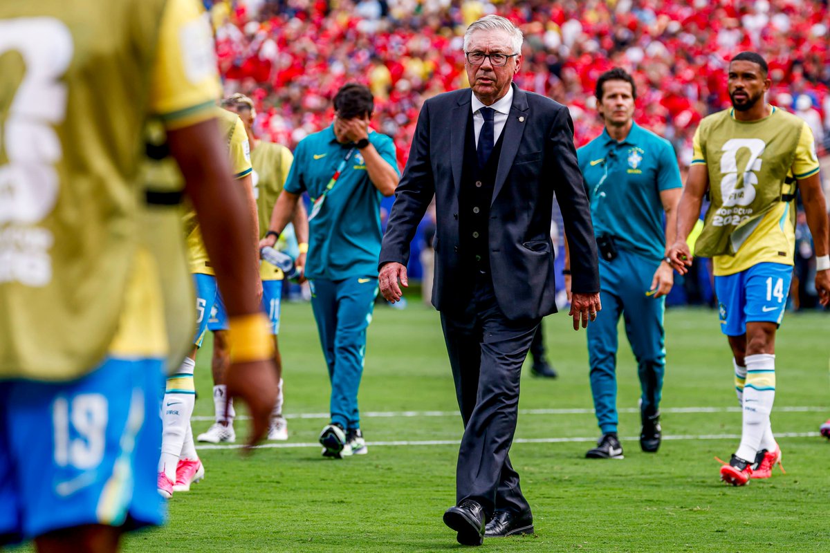 SofascoreBR's tweet photo. 🔎 Brasil não vence times europeus em jogos de mata-mata de Copa do Mundo desde 2002. 🇧🇷❌

⚔️ 7 jogos
🚥 0V - 1E - 6D 
📊 4.8% aproveitamento 
⚽ 5 gols
🚫 18 gols sofridos 
🥅 23 grandes chances (18 desperdiçadas) 
🔓 20 grandes chances cedidas 
👟 23.4 finalizações p/ marcar gol 
⚠️ 4.0 finalizações p/ sofrer gol
⏳ 50.3% posse de bola