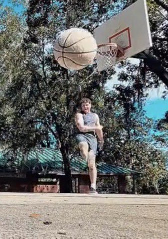 nichebrainrot's tweet photo. imagine, oliver stark gives you a concussion ❤️ https://t.co/nu6etUEoTz