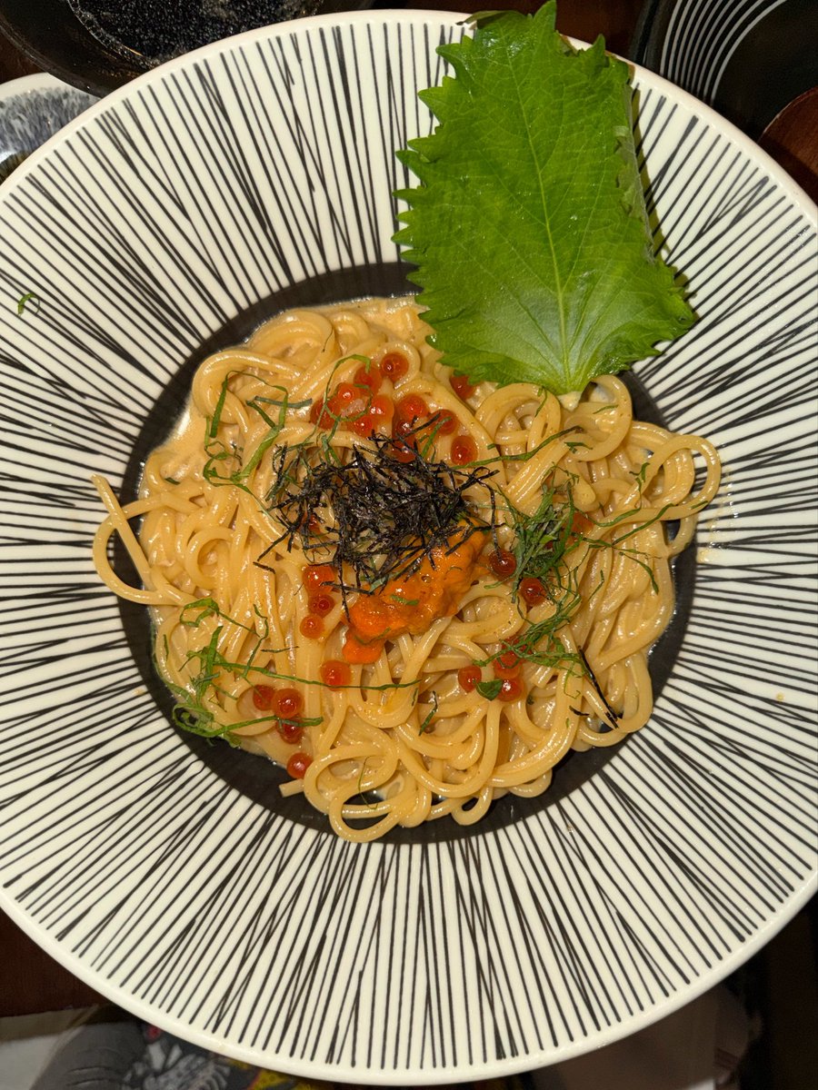 iluvjoints2003's tweet photo. my very beautiful and gorgeous uni pasta🤤🤤 https://t.co/fco7vuEXOO