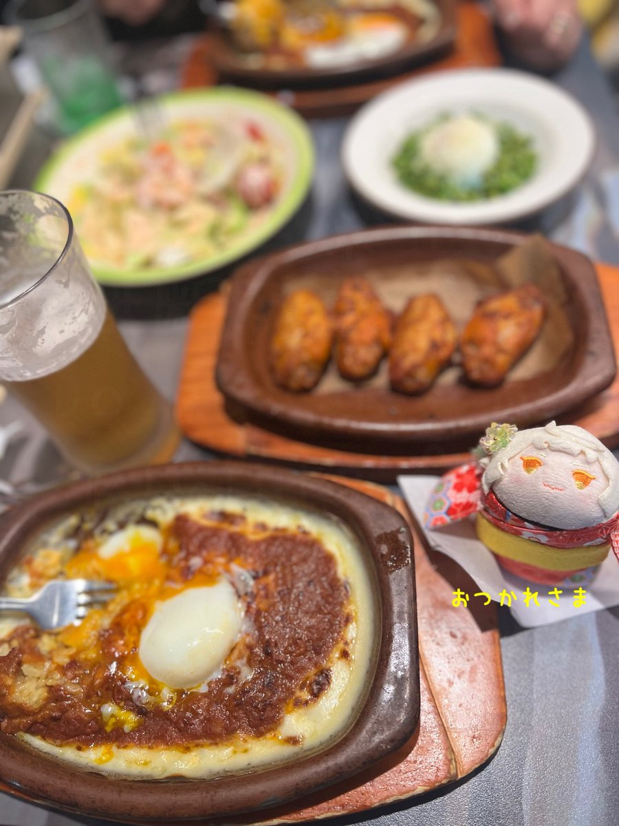LivingWithMochi's tweet photo. おはようございます☁️
昨日の打ち上げは何年かぶりのサイゼ‼︎
昔よく食べてたミラノ風ドリア✨サラダやチキン ビールまで頼んで2人で2500円😳
サイゼリアさんありがとう〜✨ https://t.co/gsyFMlqVSZ