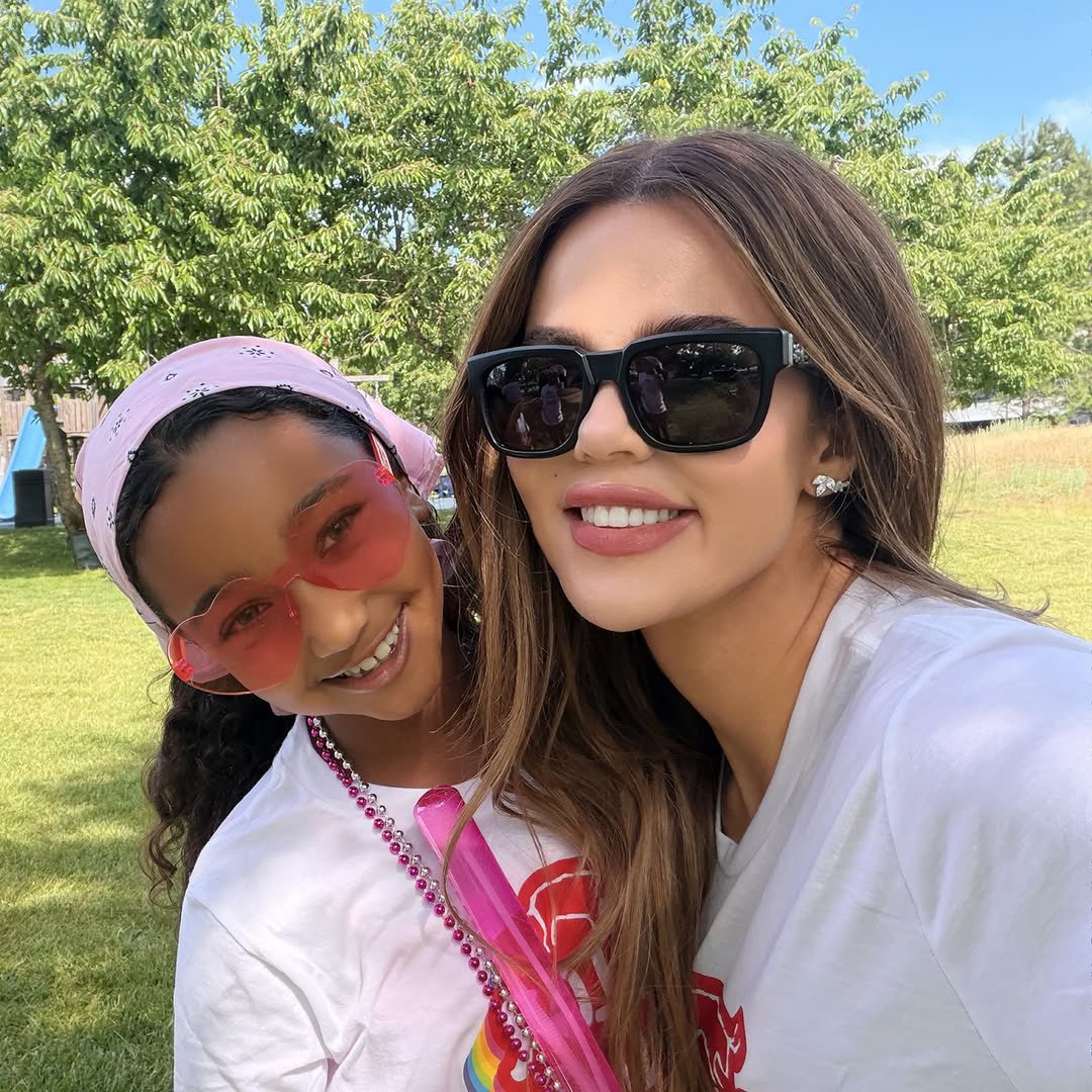 portalkardashbr's tweet photo. Khloé Kardashian publicou no Instagram. https://t.co/NNKANCn2JO