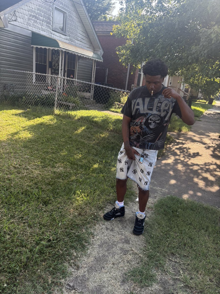 BigGeezy97's tweet photo. I was a mf befo fam 😮‍💨 https://t.co/7OJwSWhq8A
