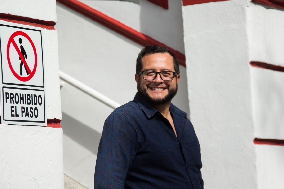 LuisCardenasMx's tweet photo. 🚨 Escala el intercambio entre José Ramón López Beltrán y @RicardoBSalinas en redes sociales.

Luego de que el hijo del expresidente López Obrador exigiera pruebas a las acusaciones en su contra, el empresario respondió que revisará “punto por punto” sus señalamientos. Mencionó casos como la Casa Gris, Baker Hughes, los audios de Amílcar Olán y los videos de familiares recibiendo dinero, además de cuestionar el patrimonio y la actividad laboral de López Beltrán.