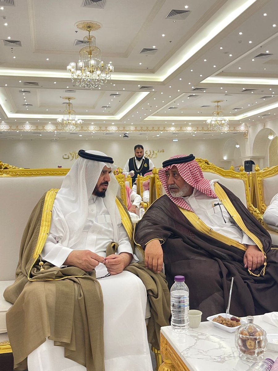 alhomad1's tweet photo. في مساءٍ ازدانت ساعاته بالفرح، احتفلنا بعقد قران ابن أختي المهندس محمد بن صالح الزهراني على كريمة اللواء سعيد بن مقطوف الأسمري، في قاعة الرفيدي للاحتفالات، وسط حضورٍ كريم ومشاركةٍ أسعدت القلوب.
نسأل الله أن يبارك للعروسين،  ويؤلف بين قلبيهما، ويجعل حياتهما عامرةً بالمودة والرحمة. https://t.co/Ob0wNvno62