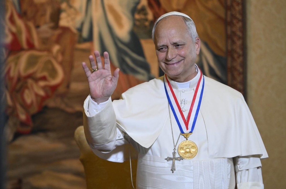 chicagocatholic's tweet photo. Pope Leo XIV sends a letter to the American people to mark the 250th anniversary of the signing of the Declaration of Independence on July 4, 2026. https://t.co/ChFDQFOgEK https://t.co/VrqIWzr3Xb