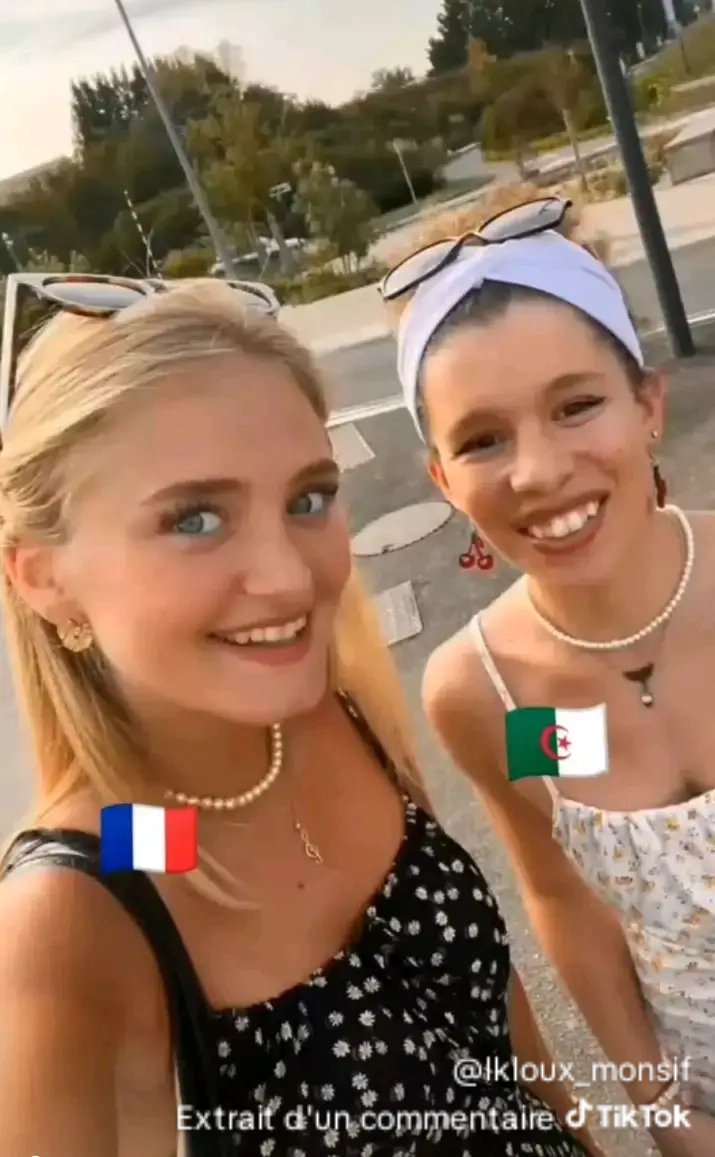 ProMaledon's tweet photo. @EsieOgie Les femmes maghrébines c la merde 💩 vous êtes détester la ou vous allez, partout vs êtes connus comme des putes crasseuse qui vaut rien, nkmk https://t.co/0ihFiGzoFt