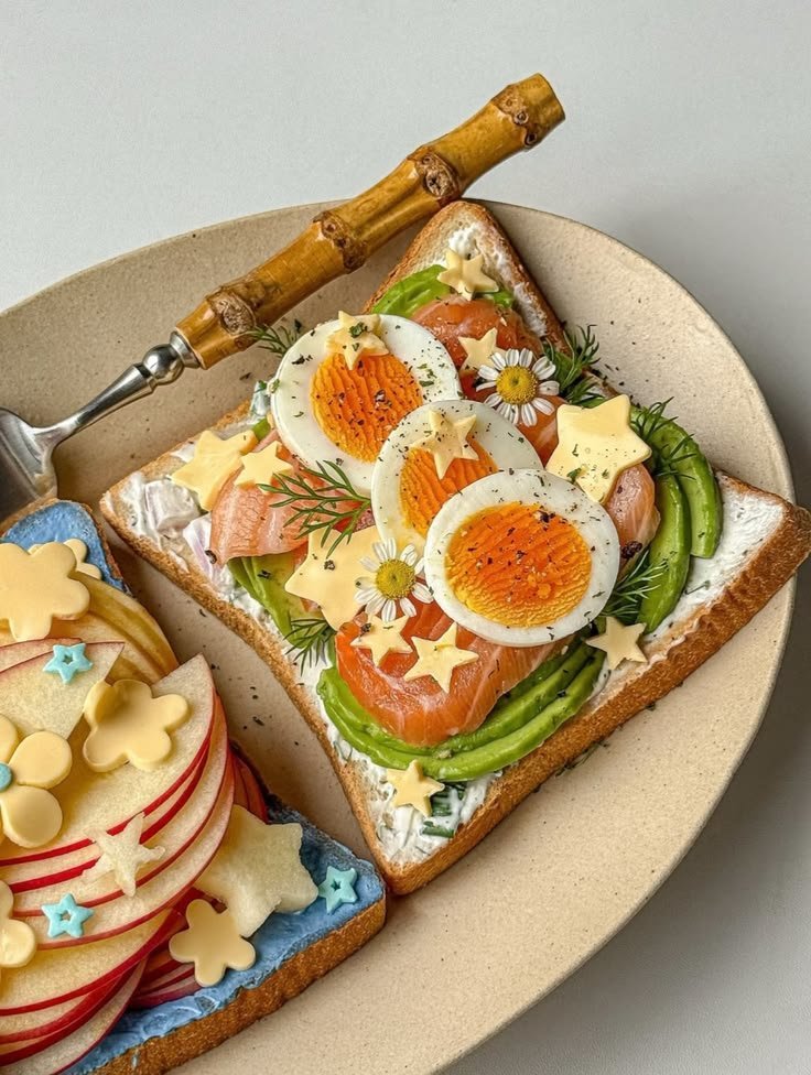 purelivn's tweet photo. breakfast ✧˚ ༘ ⋆ ♡ https://t.co/ZOqmRnQFYn