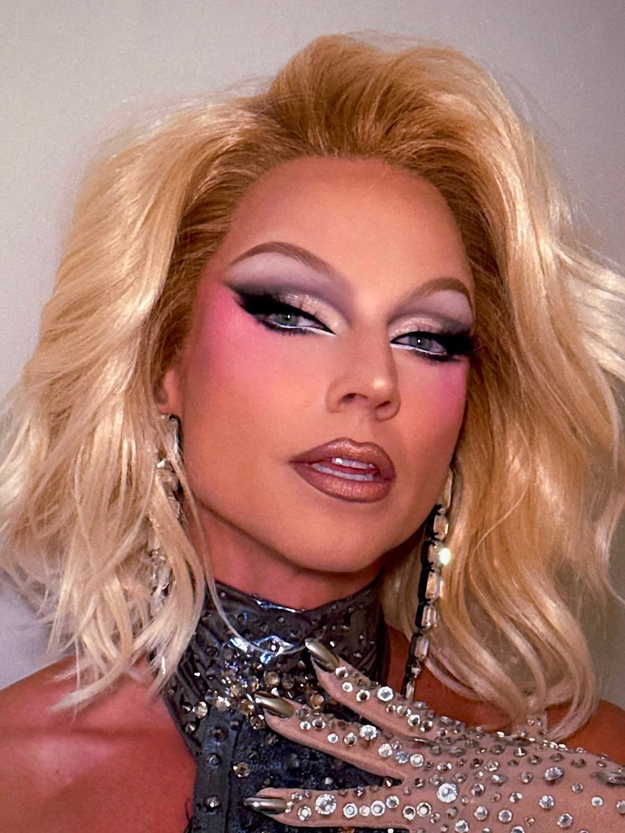 DragBasee's tweet photo. Courtney Act stuns in new photos, trying out different nostrils.

💄📸: beaucockrell https://t.co/JTUc2oRzSD