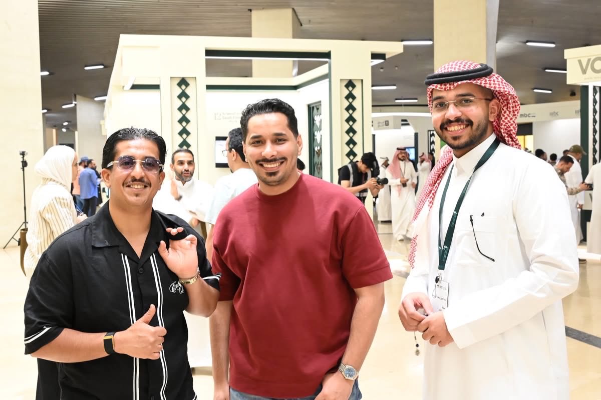 talal878's tweet photo. لقطات جميلة من أيام تجمع صُنّاع الأفلام ومحبي السينما.

#مهرجان_أفلام_السعودي https://t.co/bhTy0gTqV8