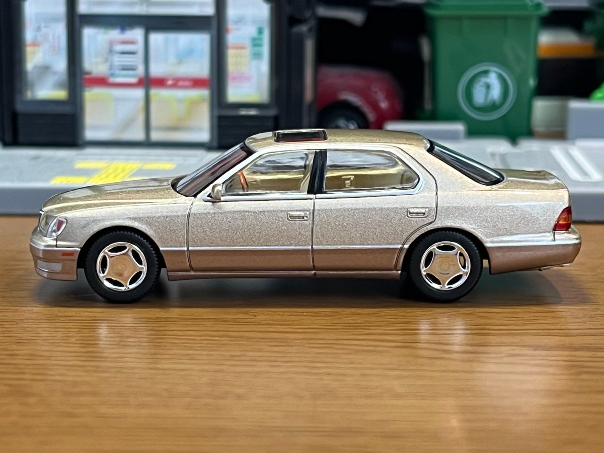 LV-N 1998 LEXUS LS400 (GOLD / BEIGE) 香港限定 ｷﾏｼﾀﾈｰLS400✨️ 海外