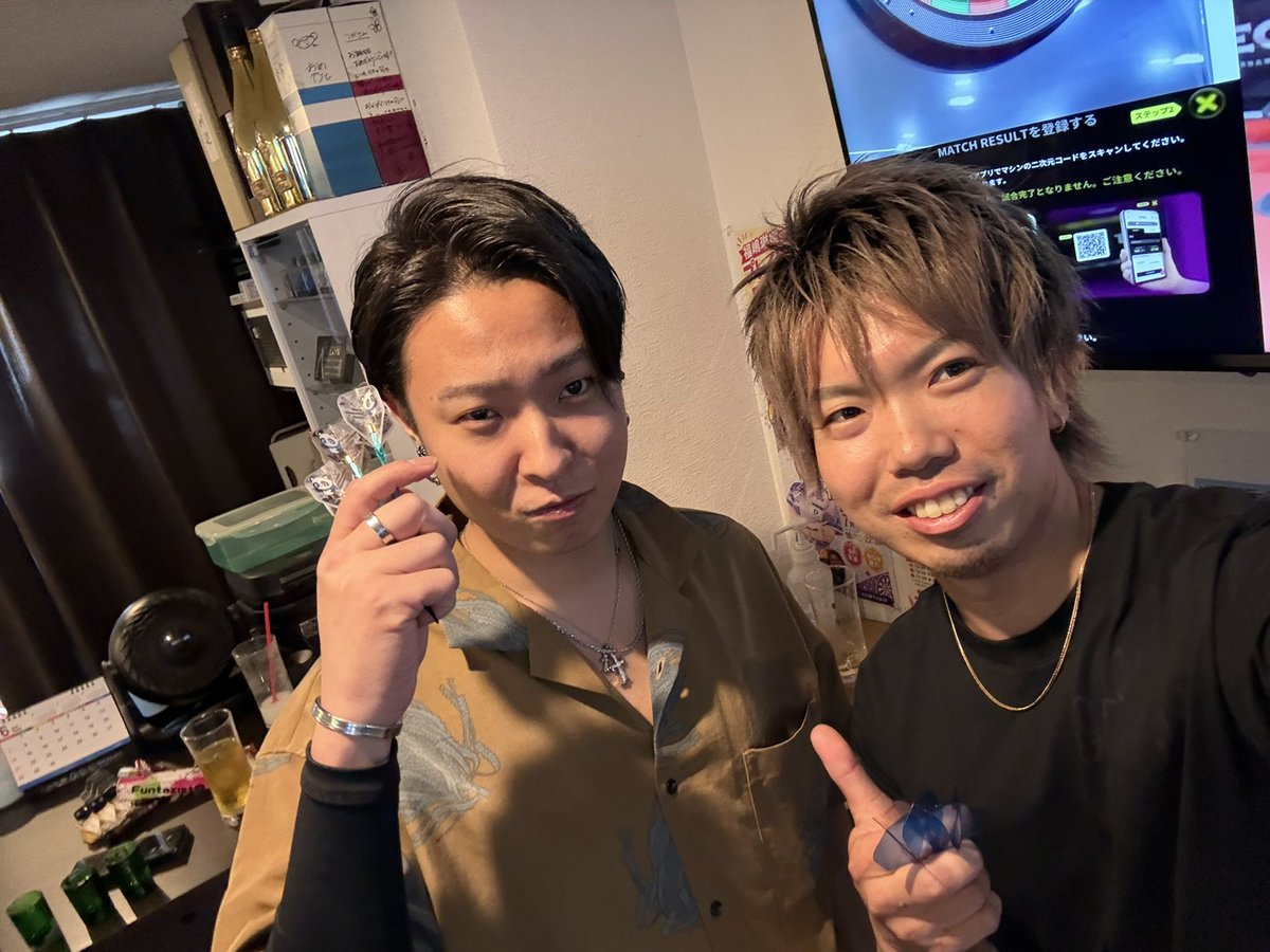 tetsuya90001's tweet photo. 昨日はありがとうございました！！

久々ぶっ潰れた。
ご迷惑お掛けしました...

@yuuka2021_ @Pax_darts https://t.co/fWmvWoqsmQ