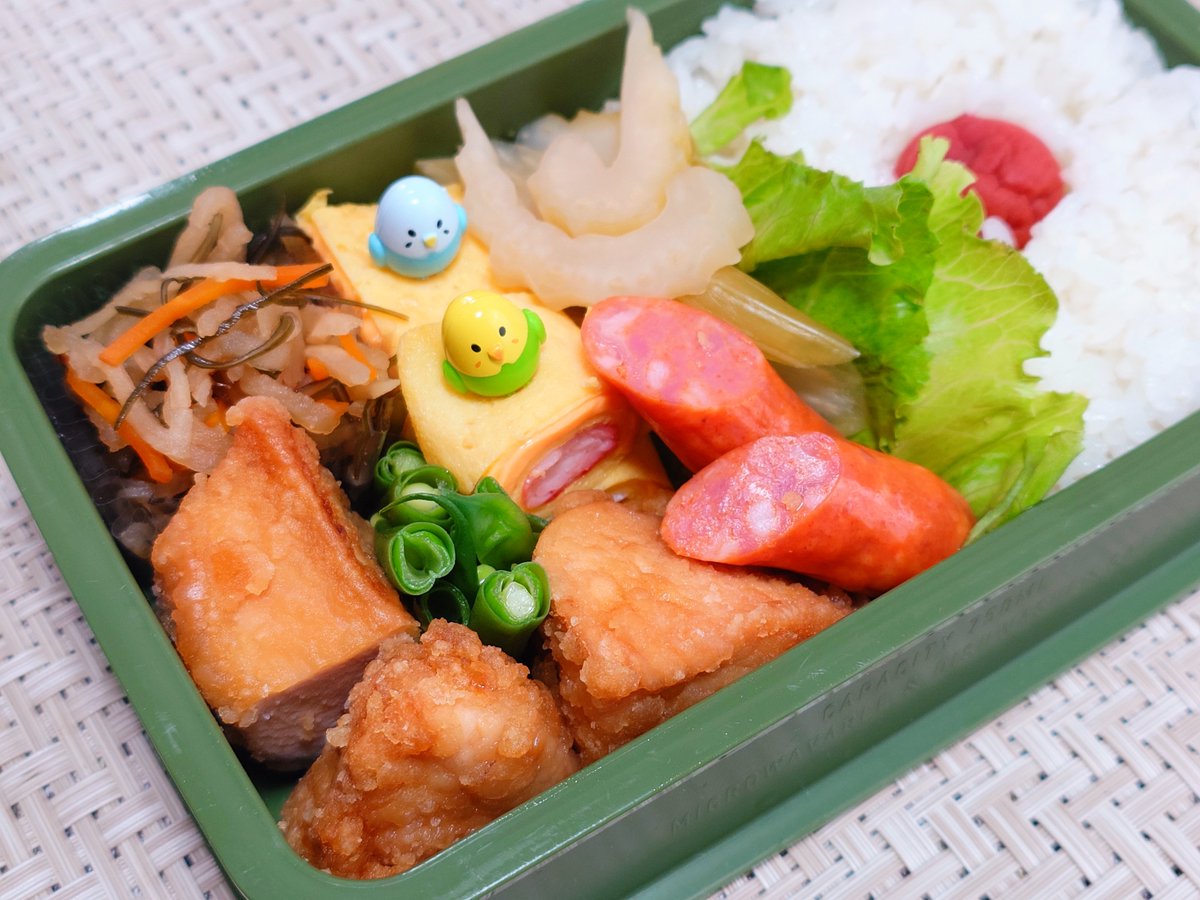 ryoro60s's tweet photo. おはようございます。
昨夜食べ過ぎて今朝太ってました🥲
今日は、ムネ唐揚げ、切り干し大根などです。 https://t.co/ctidjVytsW