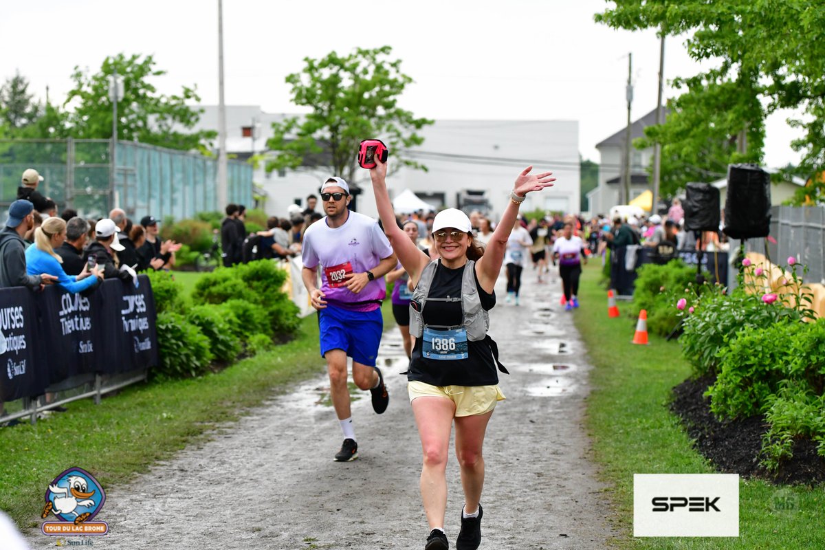 nassimnaderi's tweet photo. I ran my heart out 🏃🏻‍♀️👟💚

#Marathon #2026 #RunTheWorld #FinishLine #MarathonTraining #RunnerLife https://t.co/ToD6cJX0ZC